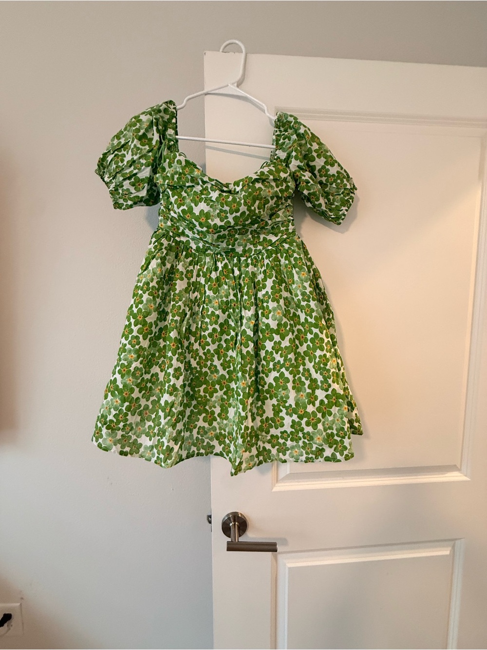 Green Floral Puff-Sleeve Mini Dress with Square Neck